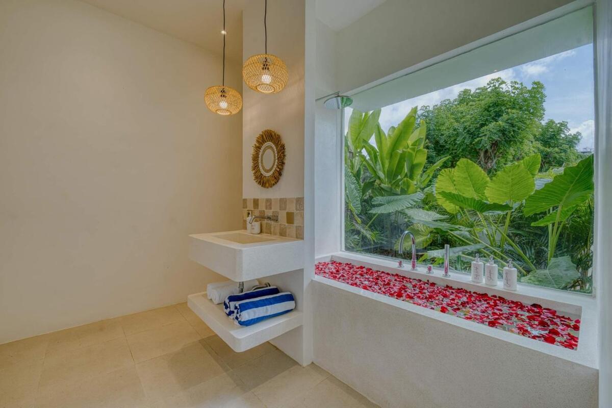 Villa Floripa Stylish 2BR Near Nyang Nyang Beach - 3