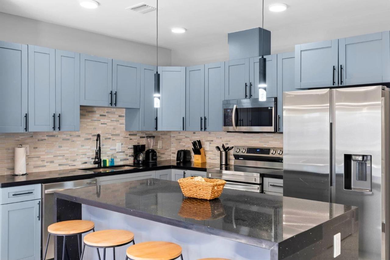 Comfortable Townhouse - Free Parking Included - 5