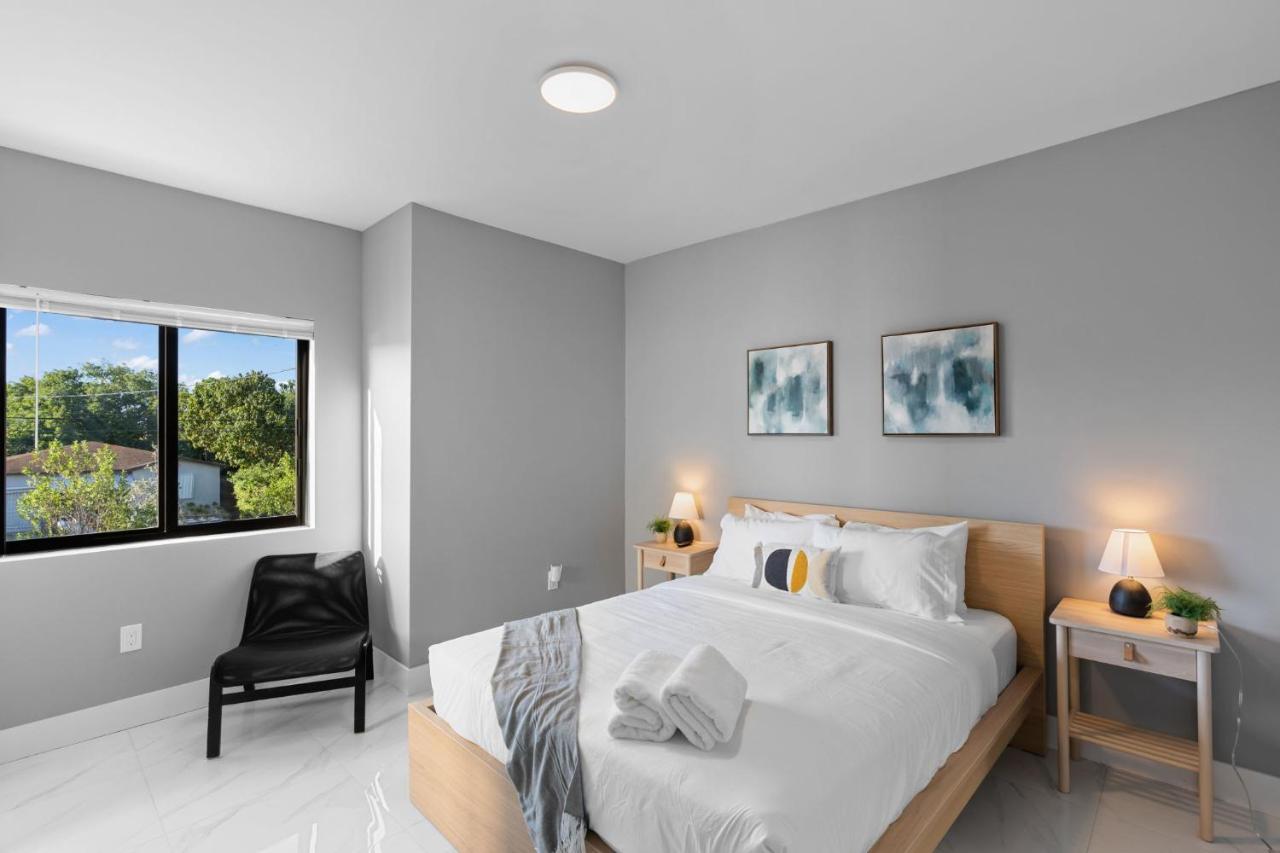 Stylish Townhouse Steps from Wynwood - 2