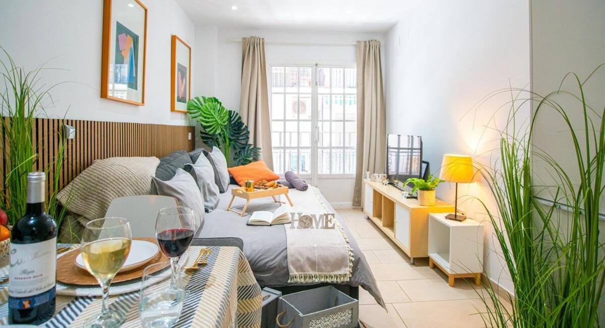 Cozy Studio Walk to the Beach by TuriVida - 5