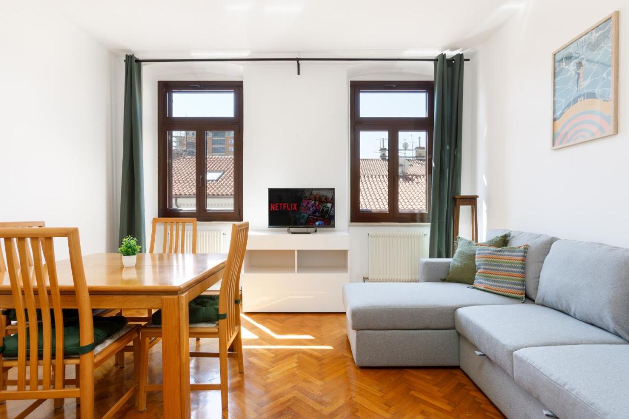 Aria di Trieste, lo sguardo di Montale - 2