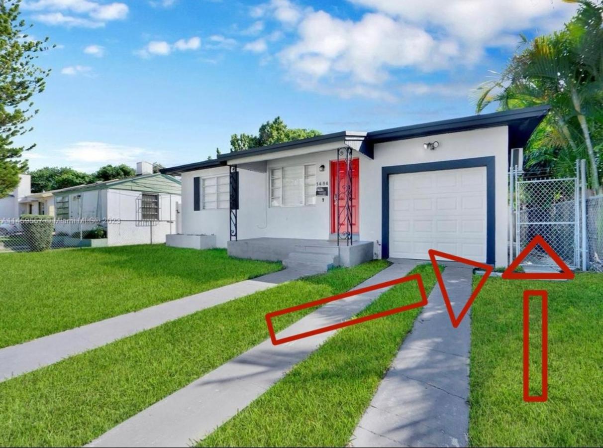 HOT TUB and Washer & Dryer in Unit