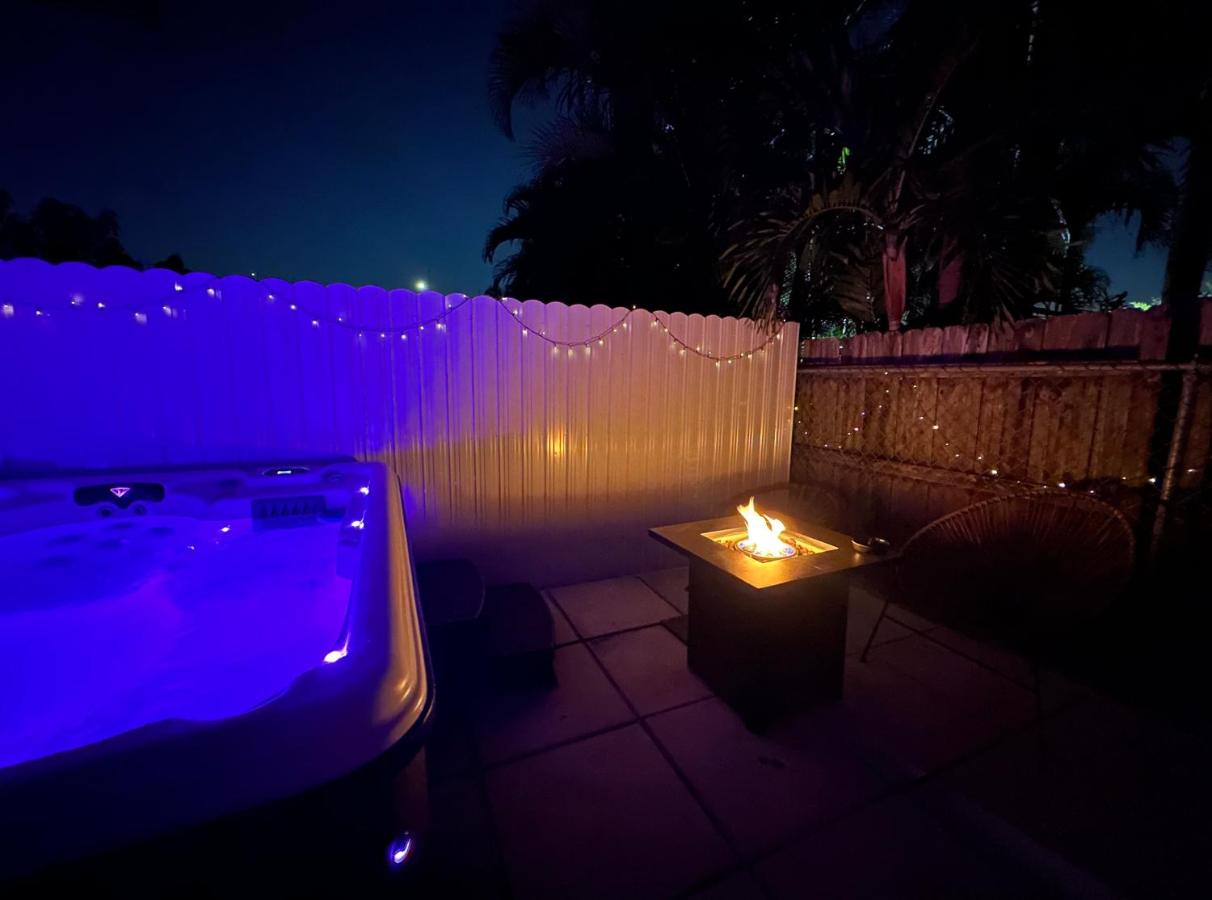 HOT TUB and Washer & Dryer in Unit - 4