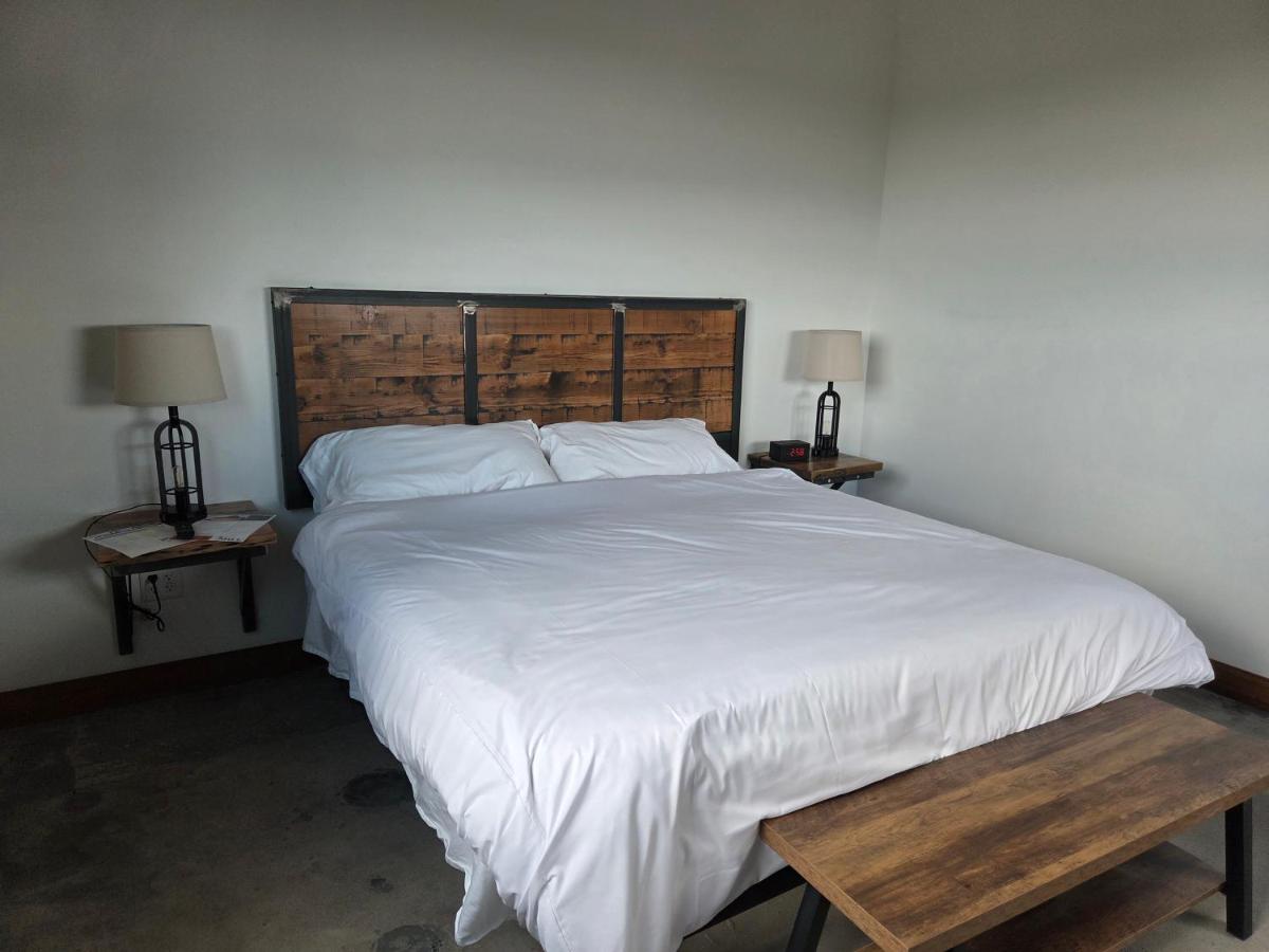 Jewel Motel — photo 16