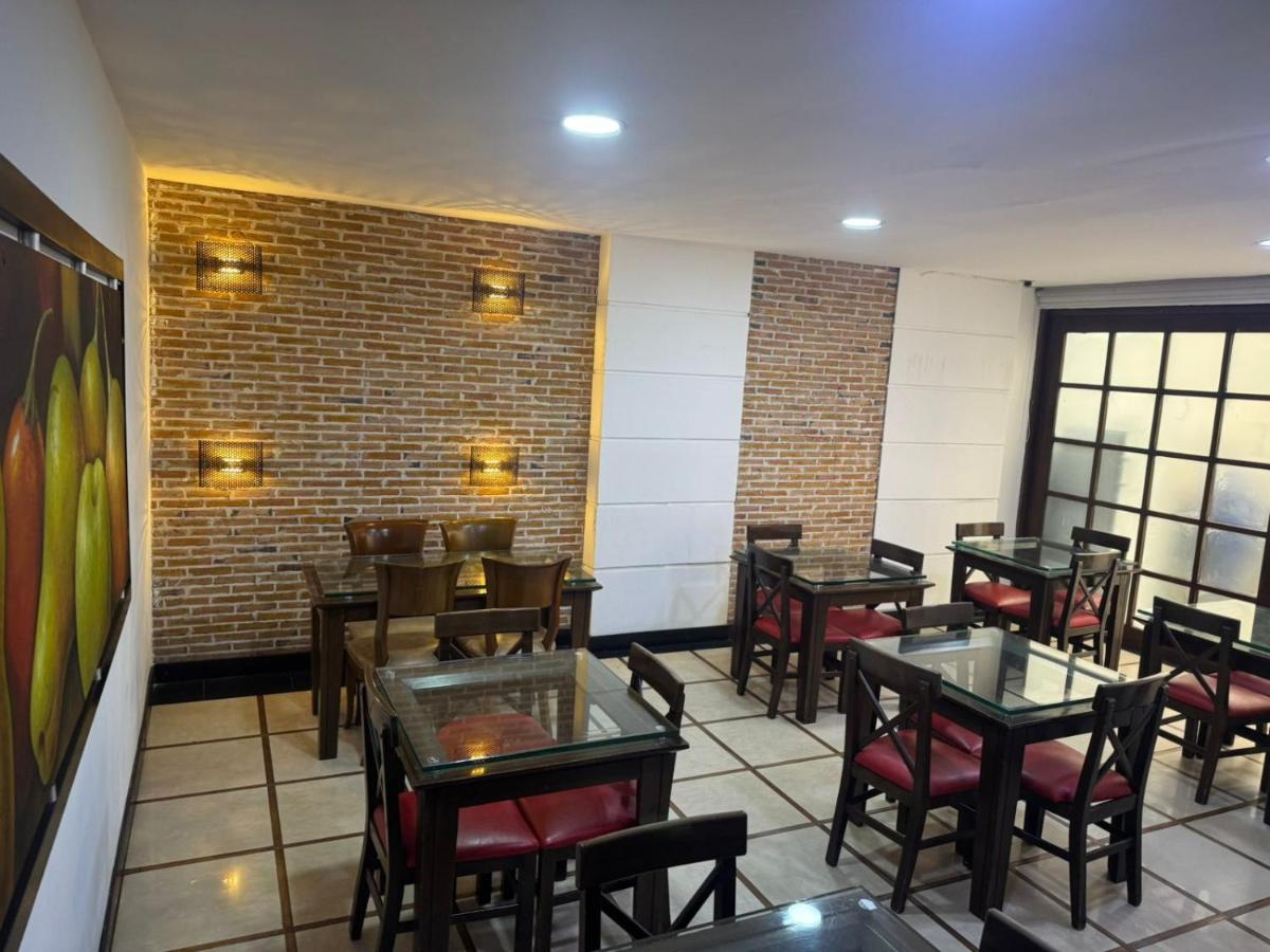 TOWER - Embajada Americana - 4