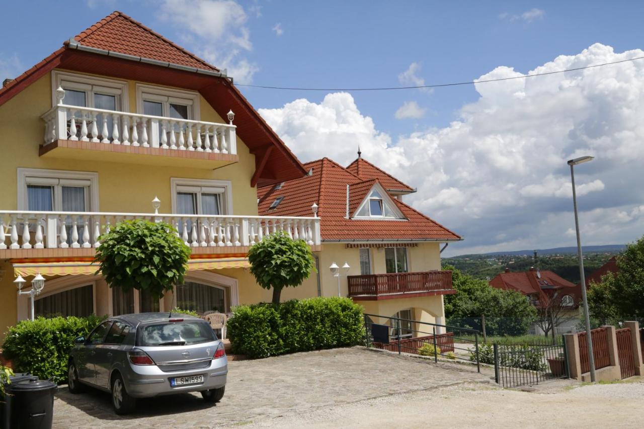 Vesta Apartments (Maďarsko Hévíz) - Booking.com