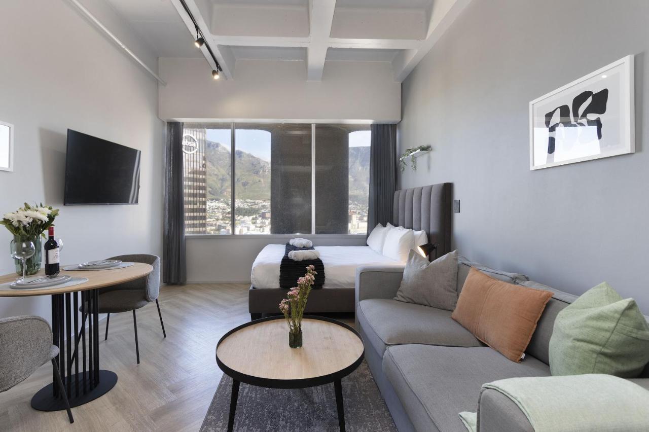 One Thibault 2003 - 5