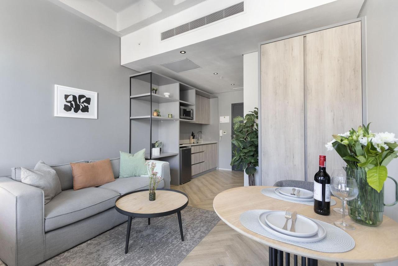 One Thibault 2003 - 4