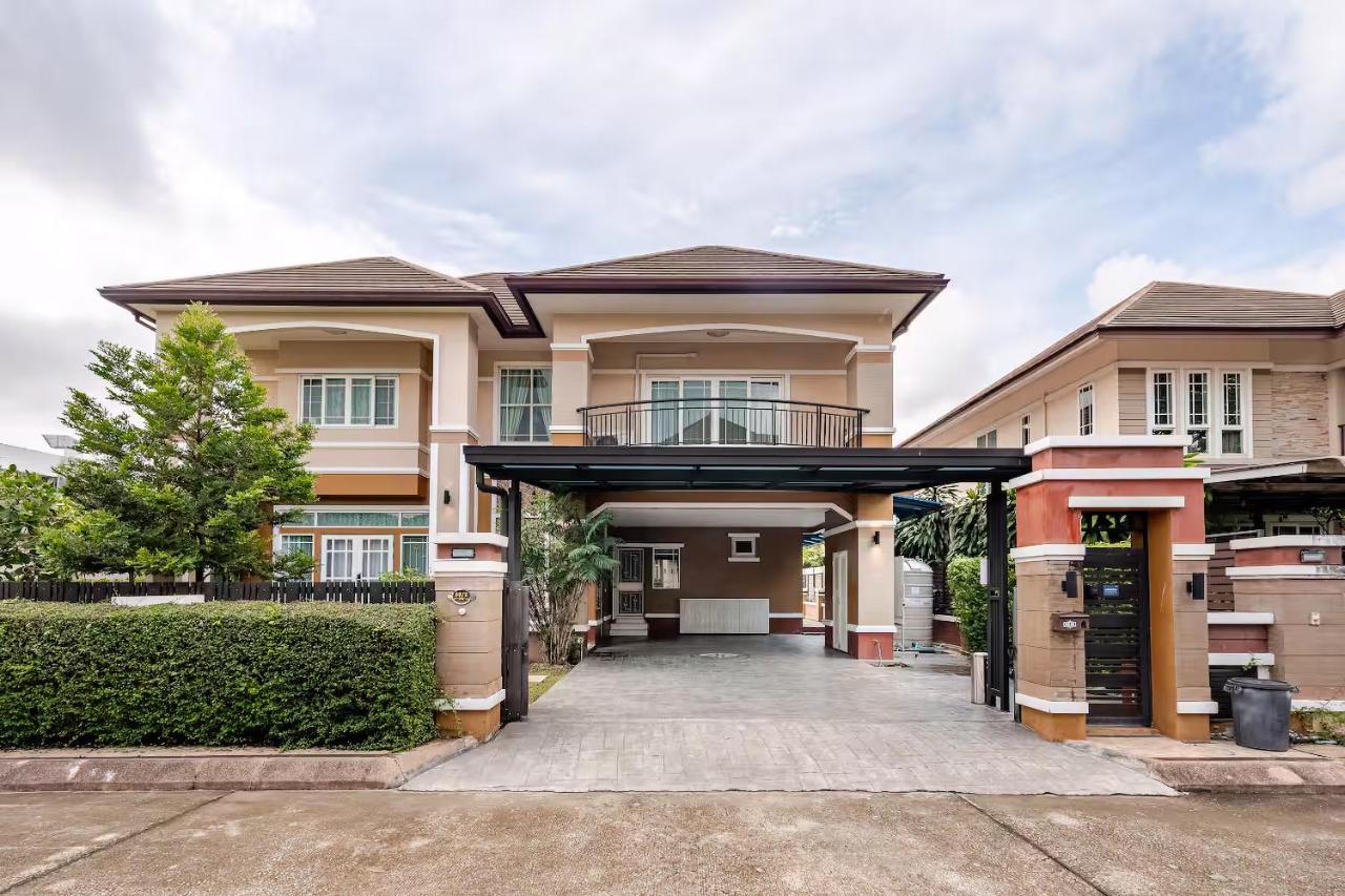 Kevin's Pool Villa at Chiang Mai - 4BDR 4Bath Airport & Old City 5min