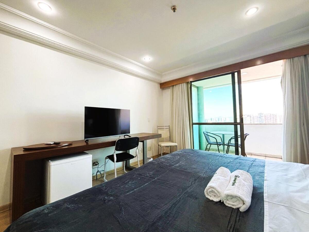 Apartamento com Estrutura de Hotel na Barra - 2