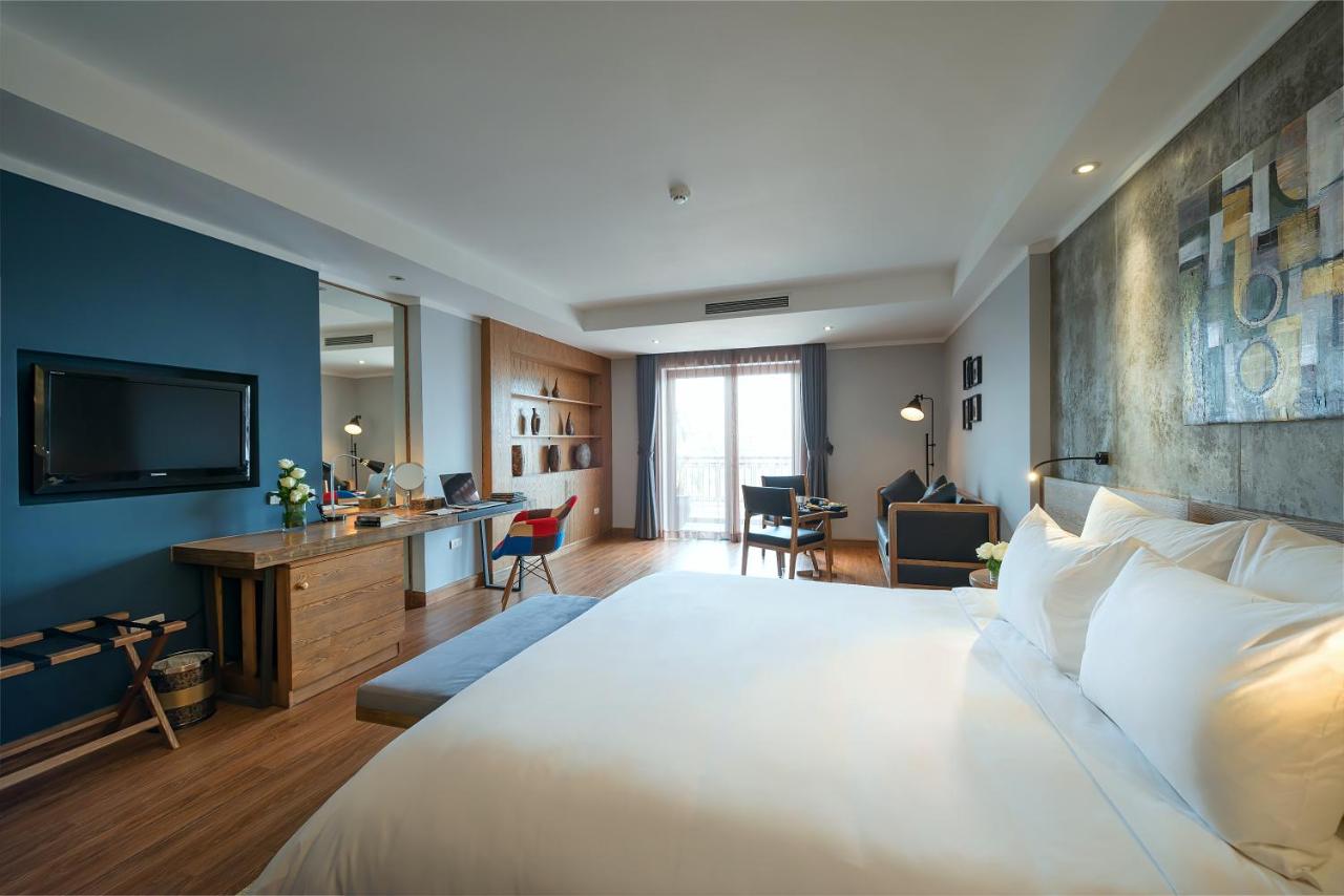 Bespoke Trendy Hotel Hanoi 