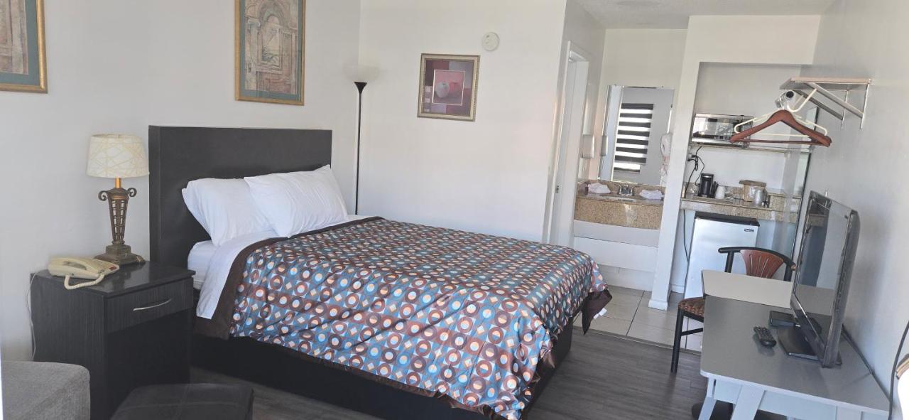 Merida Inn & Suites — photo 12