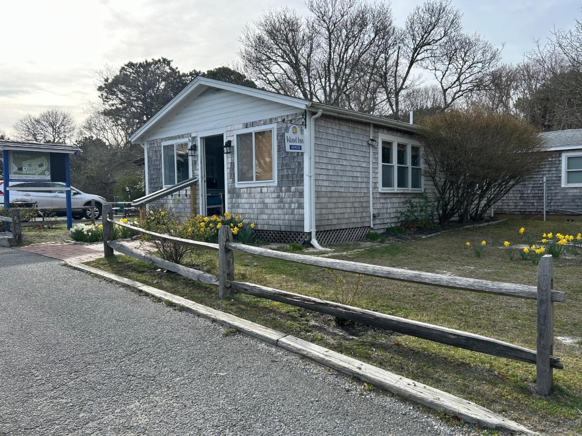 Island Inn — photo 9