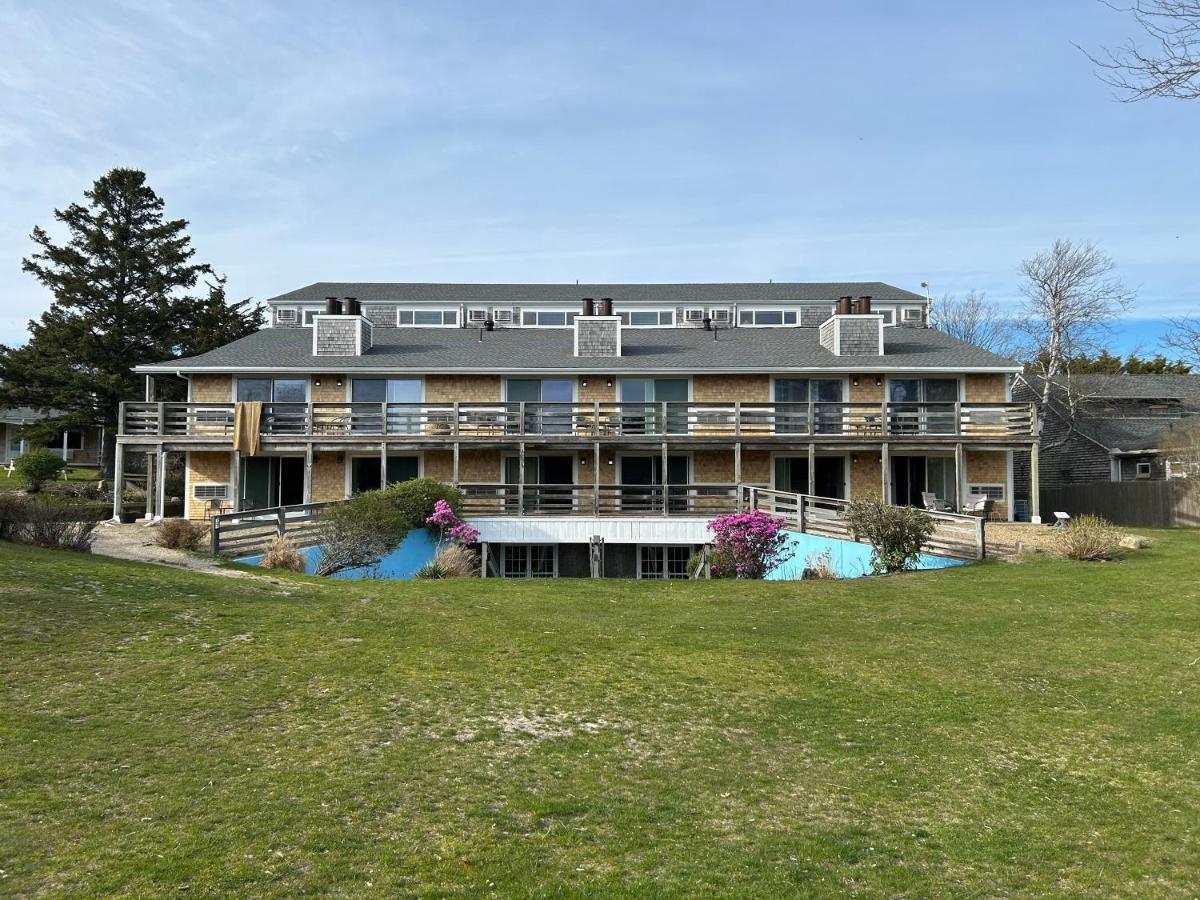 Island Inn — photo 10