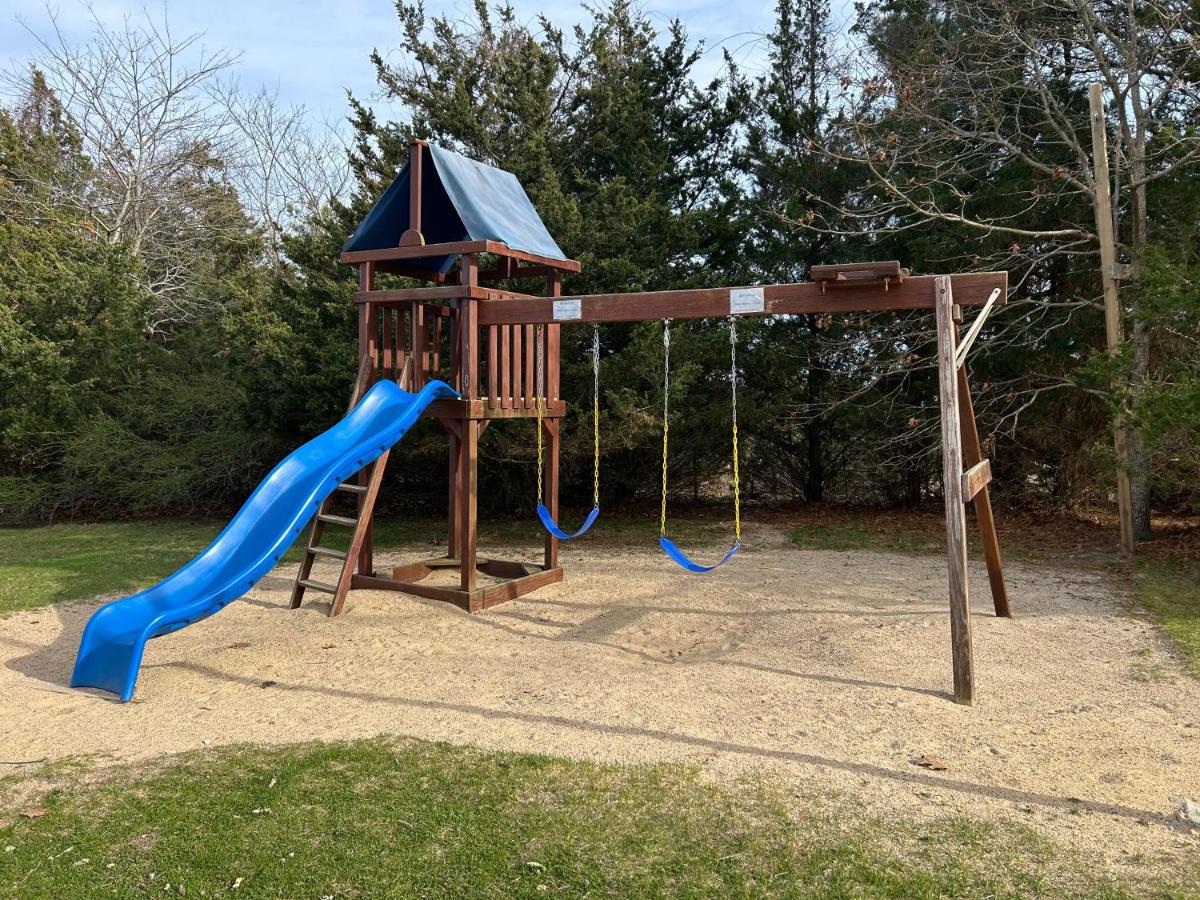 Island Inn — photo 8