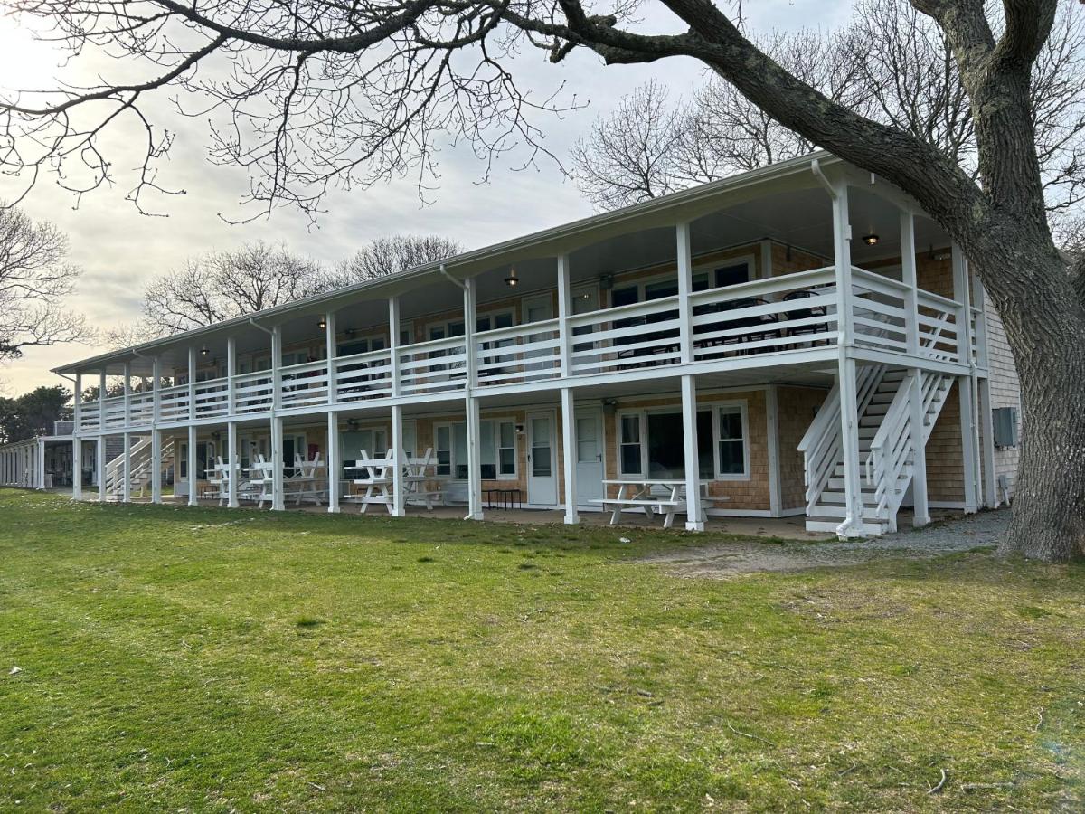 Island Inn — photo 13