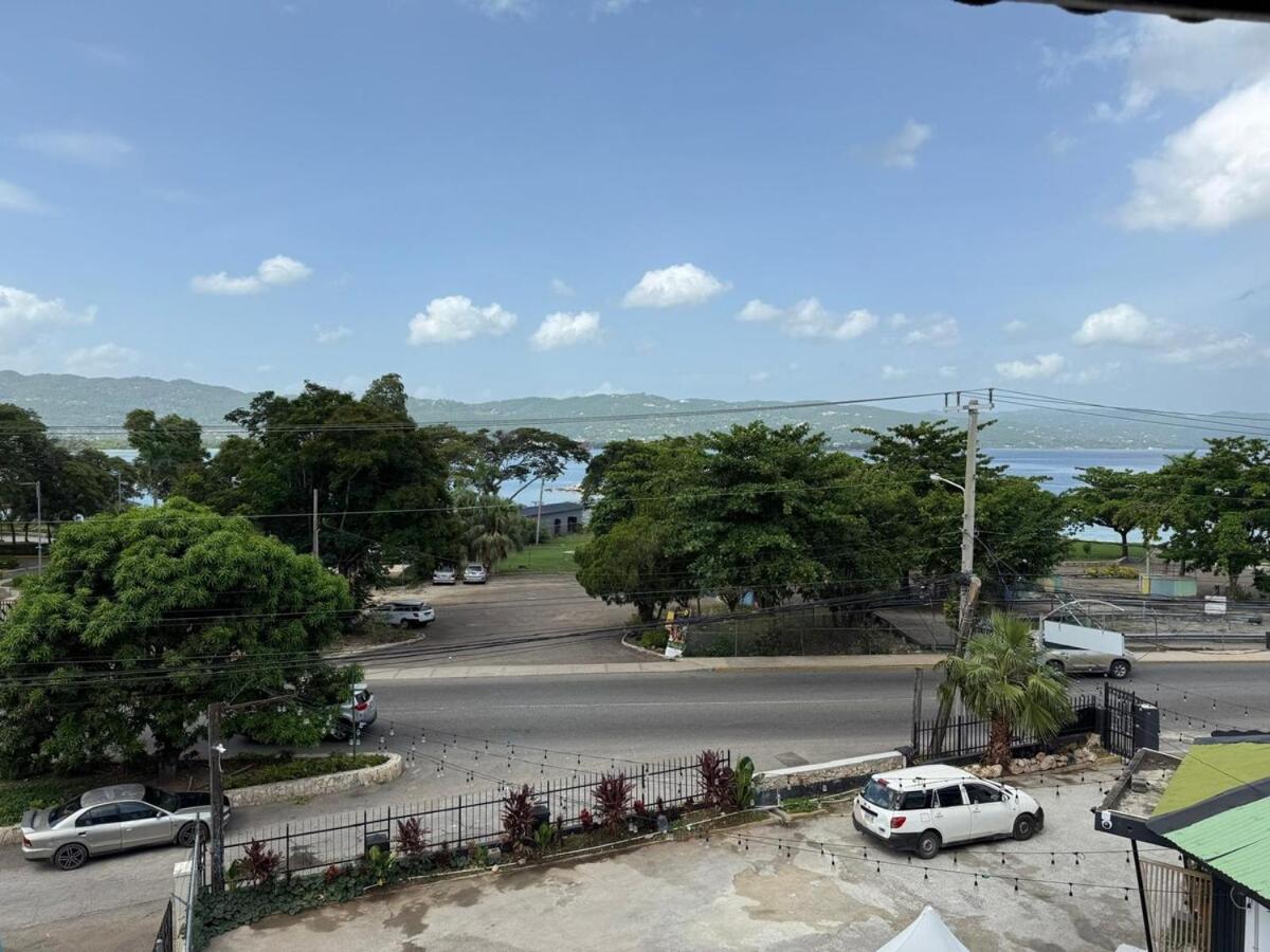 Oceanfront Penthouse On The Hip Strip - 5