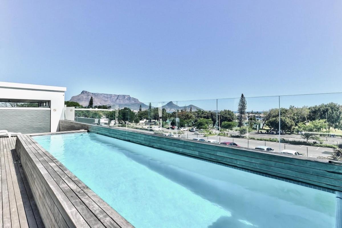 Sea and Sun-Table Mountain views Wifi Parking! - 5