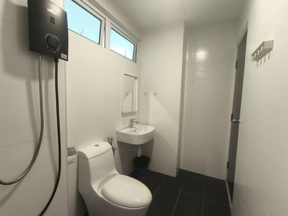 JB Town Twin Galaxy Couple Studio 2 pax - 3