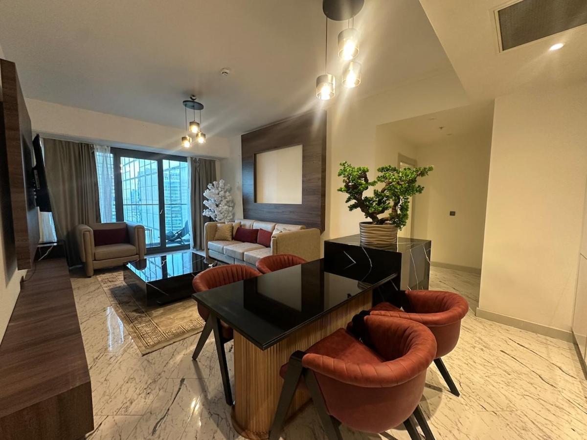 Luxury family-balcony apt