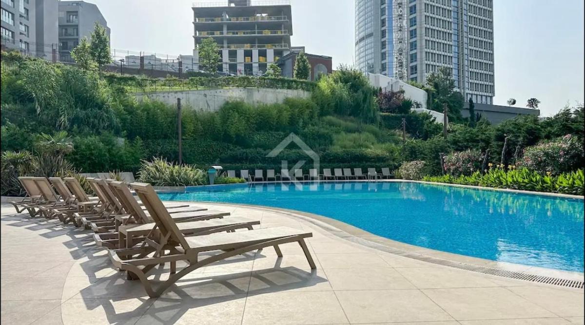 Luxury family-balcony apt - 4