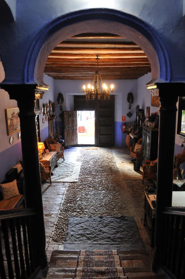 Hostal o pensión Casa Grande (España Villarroya de la Sierra ...