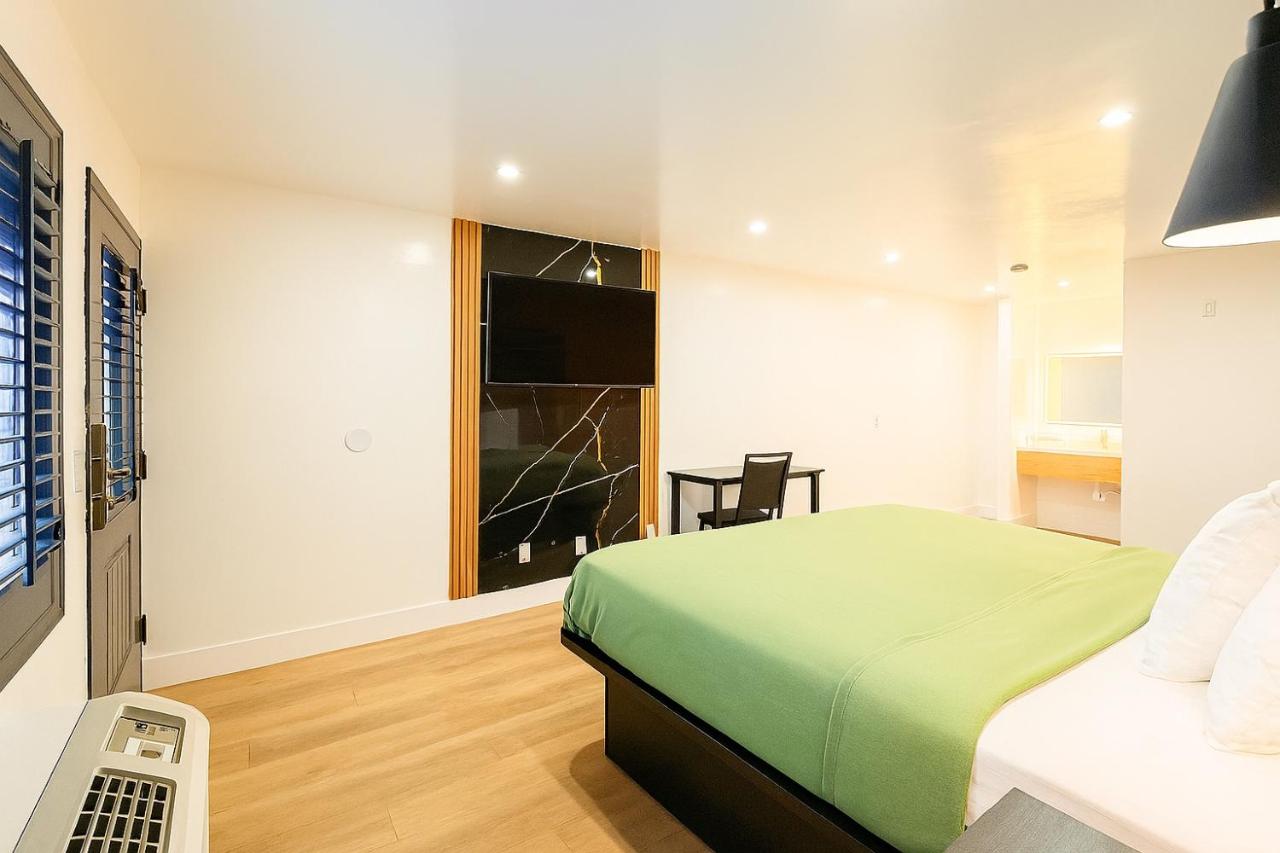 Casa Blanca Hotel - Azusa, Los Angeles — photo 15