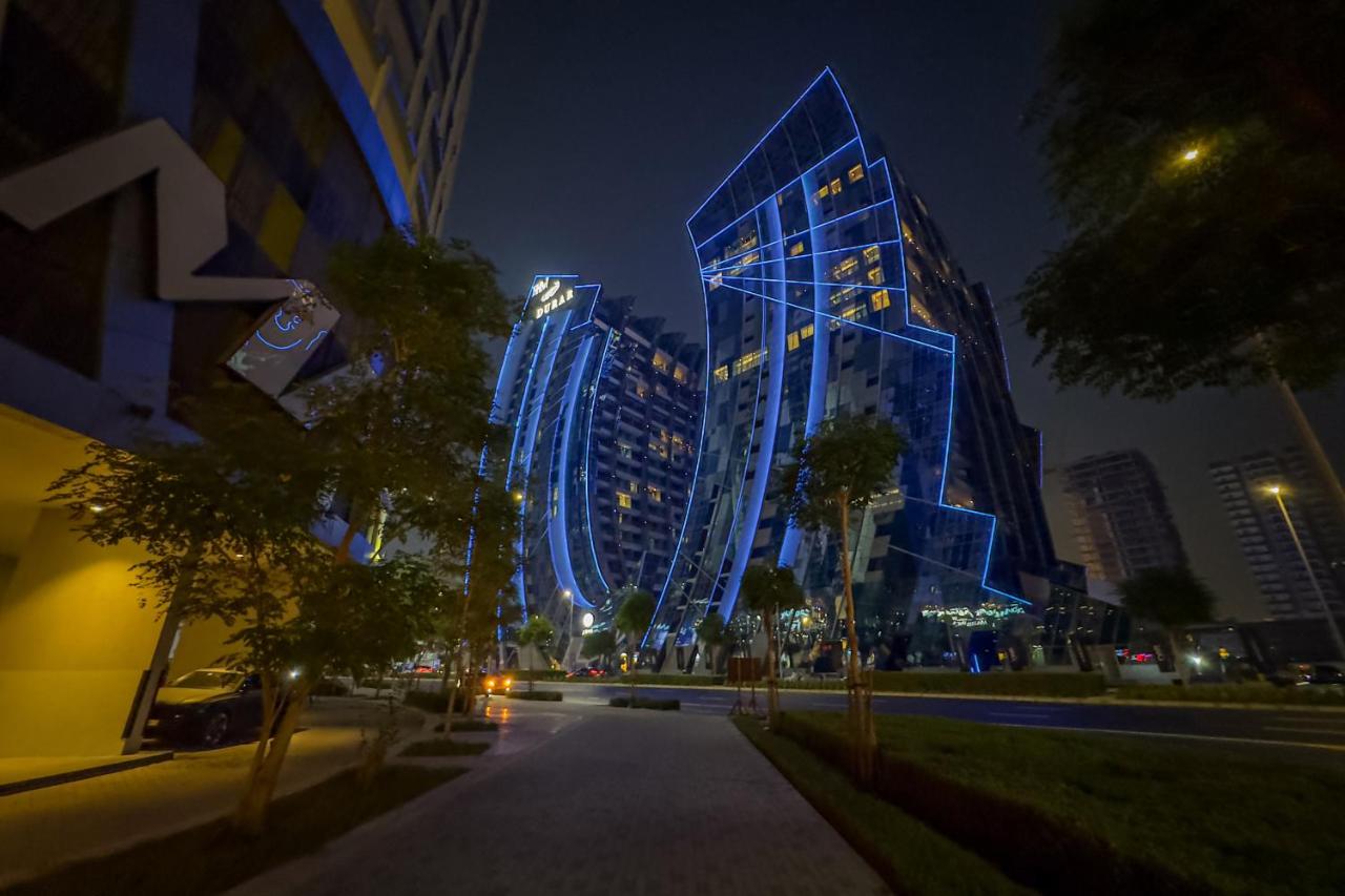 Modern Living with Canal Views, Near Burj Khalifa and World Trade Center - 5