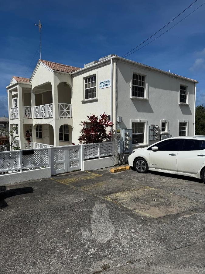 AnnJenn Apartments
