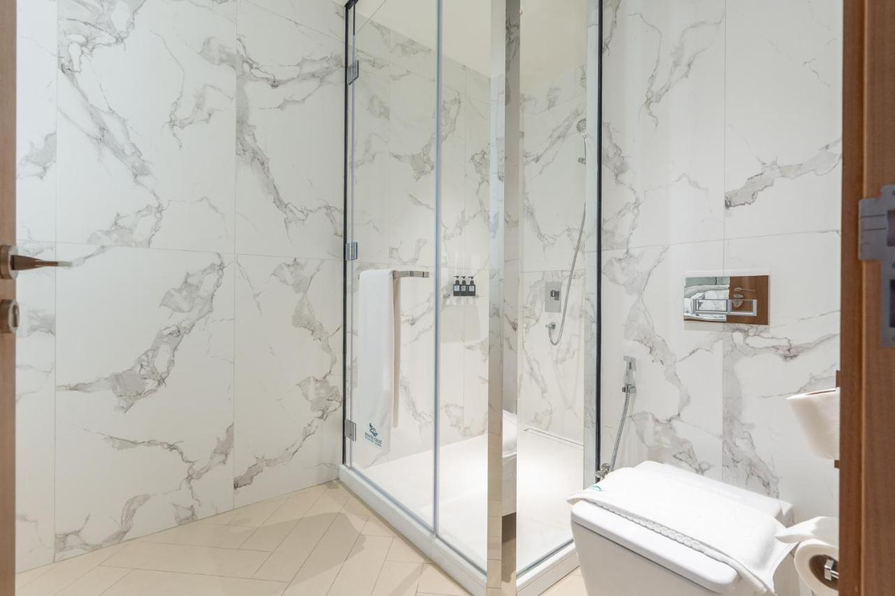 Address Residences Dubai Opera - Burj Khalifa City Views 1, 2, & 3-Bedroom Apartment 1 minute walk to Burj Khalifa, Dubai Mall, Dubai Fountain by Heaven Crest - 3