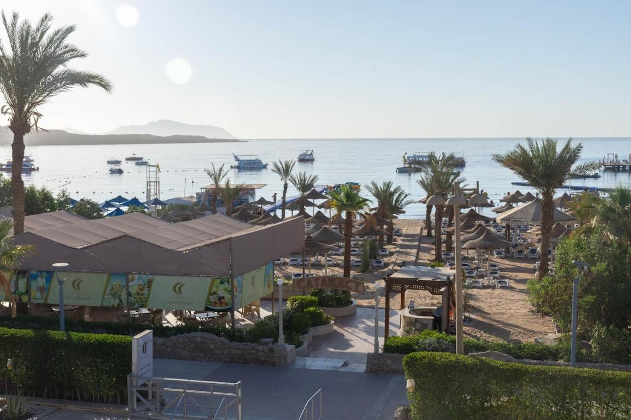 Image: Cataract Layalina Naama Bay