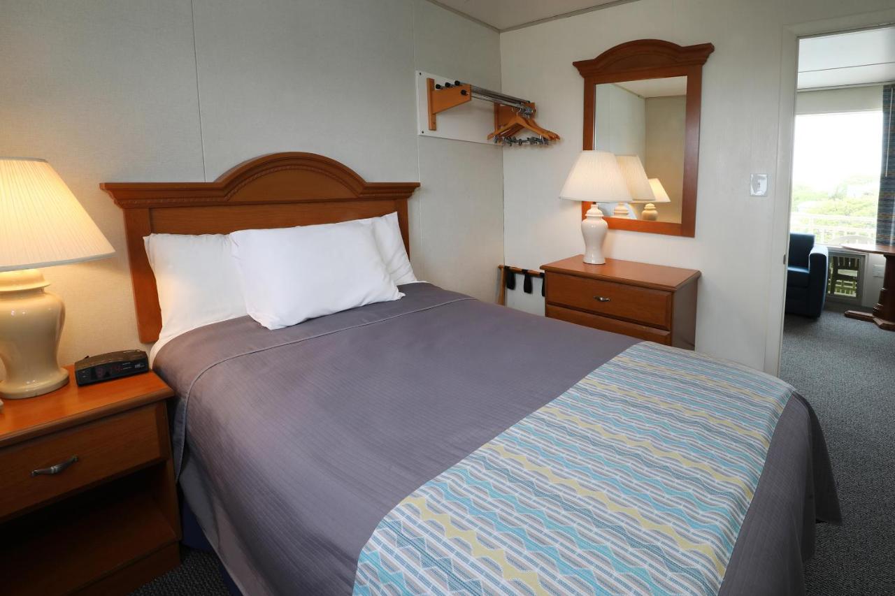 Lark Motel — photo 12