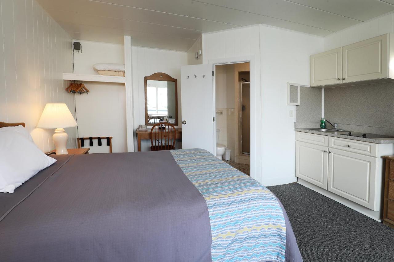 Lark Motel — photo 23