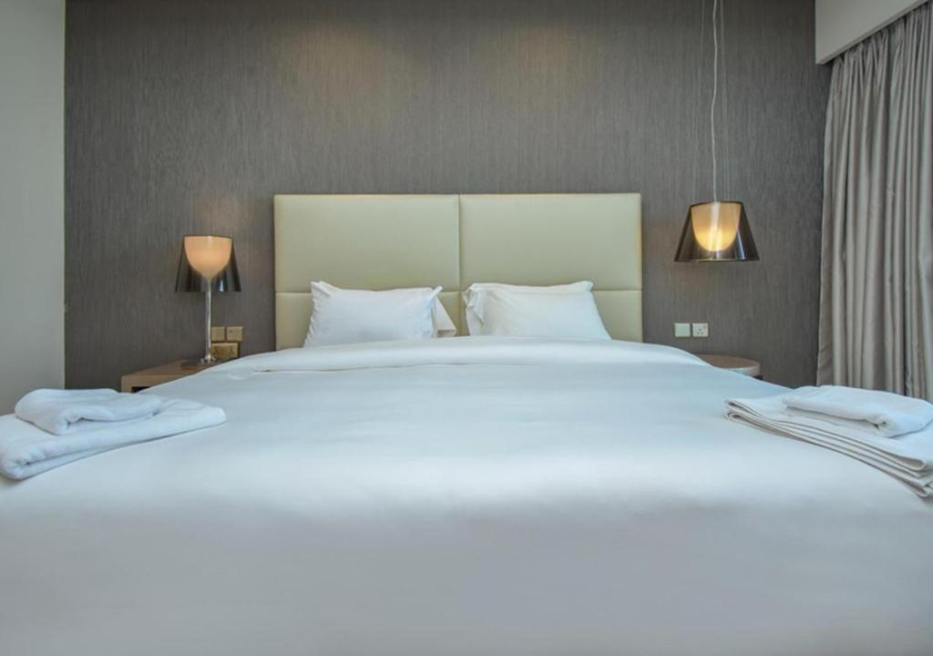 PARAMOUNT TOWER B BUSINESS Bay Lux 1 bedroom Apt - 2