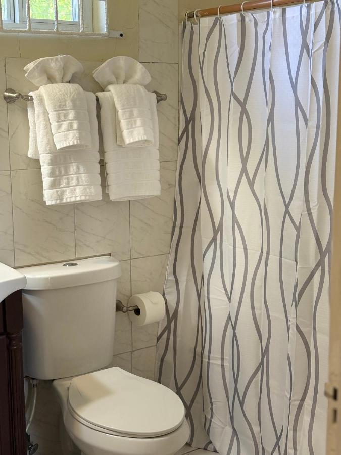 Patch&Porch Cottage - 3