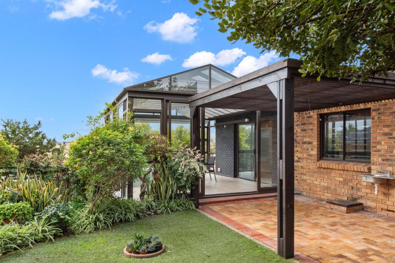 Warwick Coastal Harmony - 5