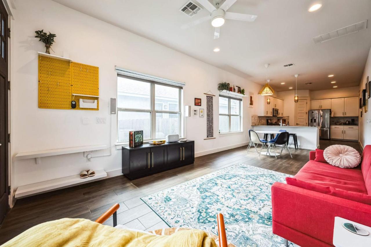 Chic 3 BDR for 5 Minutes From Downtown Austin - 4