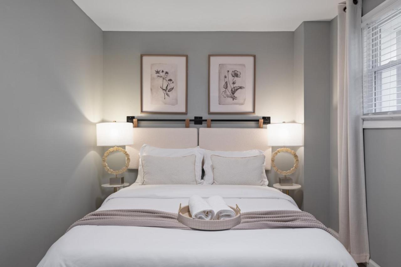 Modern Condo with Private Porch, Mins to NYC - 2