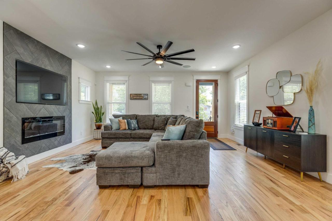 Sleek & Convenient East Nashville Home - 4