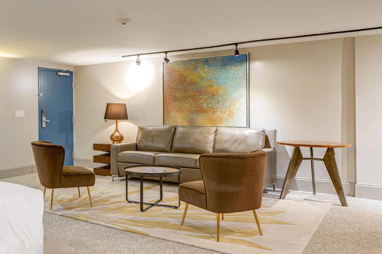 Studio Retreat for 4 Near DT Walk to Broadway - 3