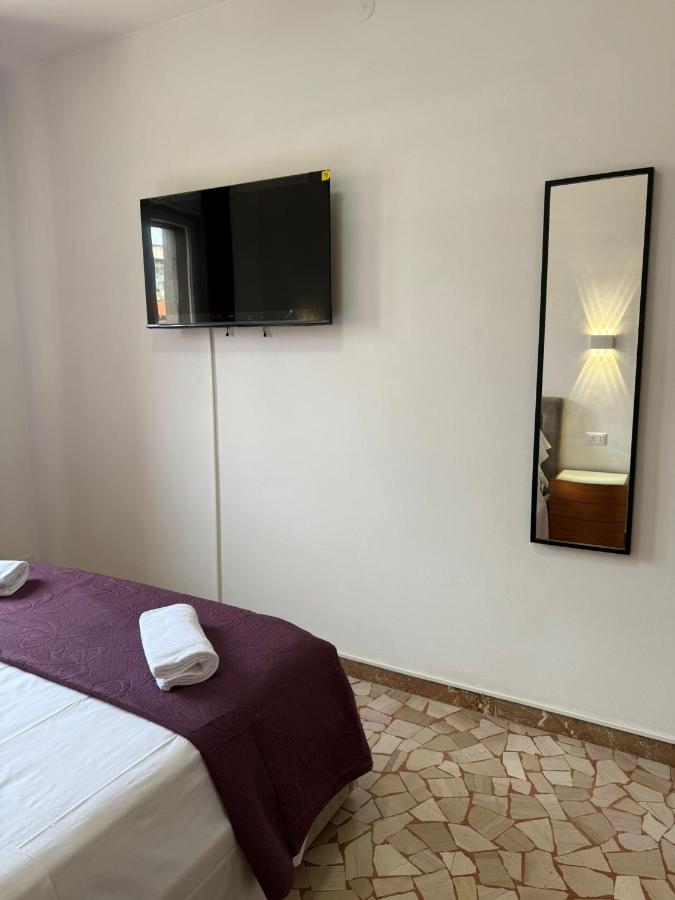 REHAN VENICE STATiON - 5