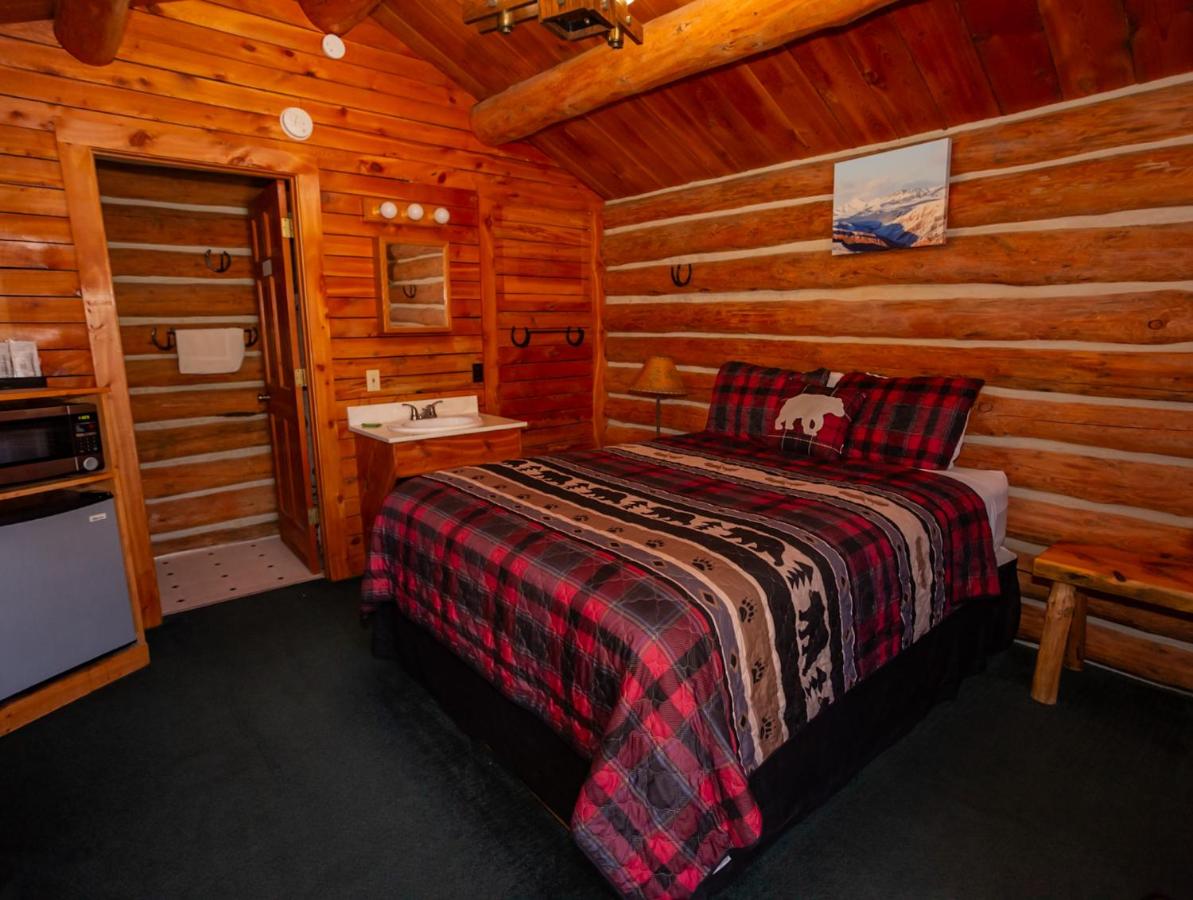 Cabin at Crooked Creek — photo 16