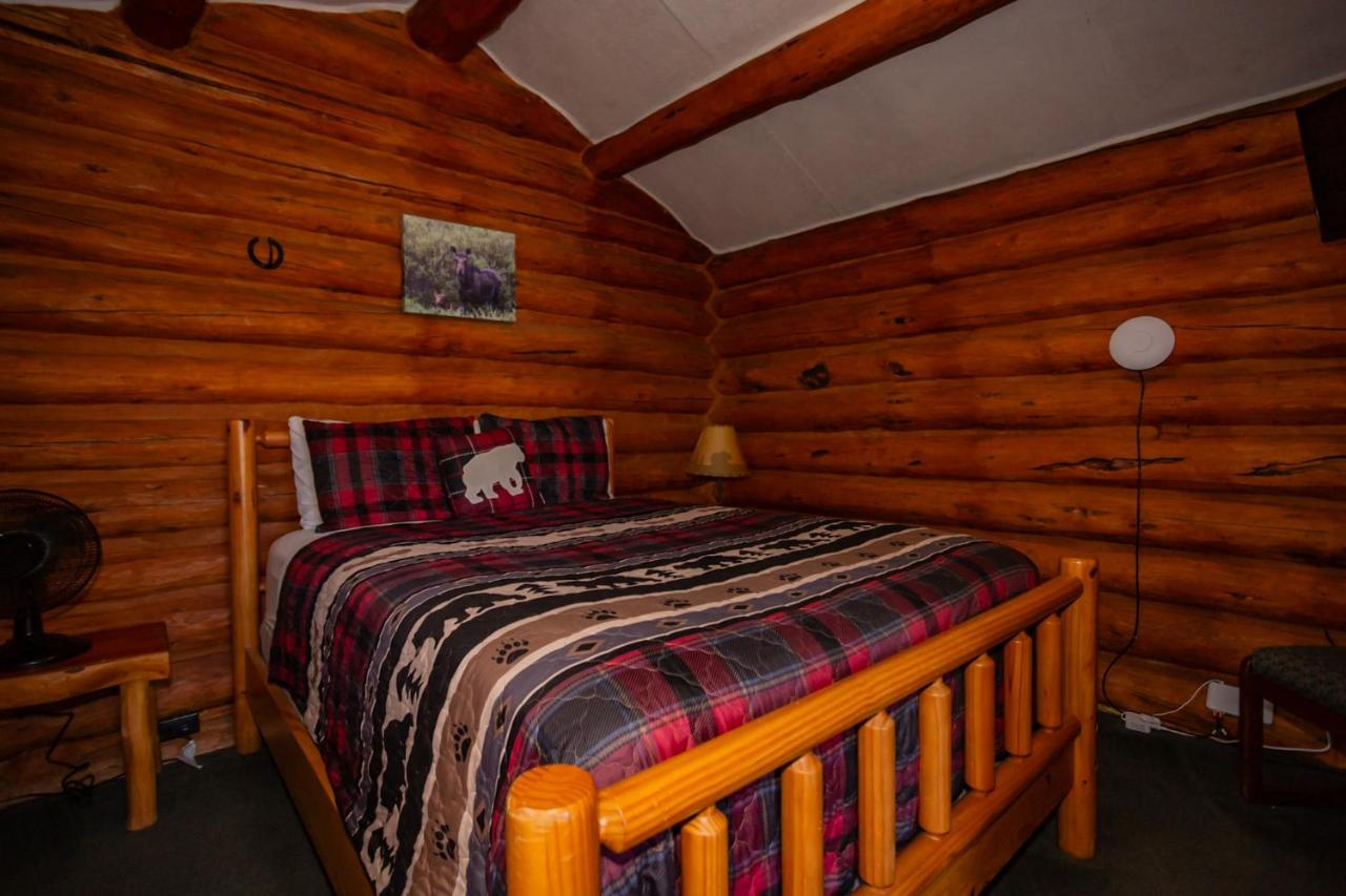 Cabin at Crooked Creek — photo 22