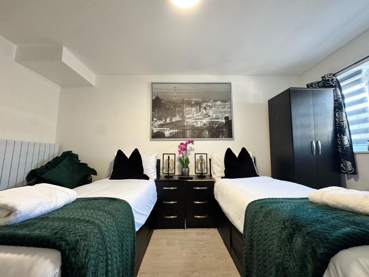 Tek Yatak Odalı Süit
