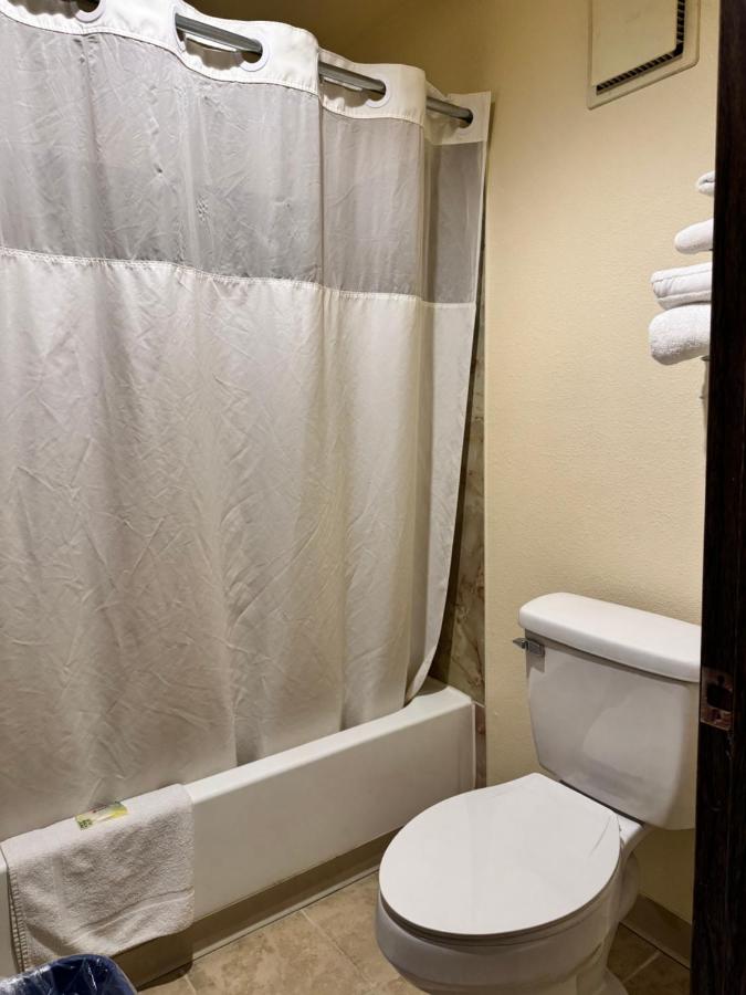 Ridge Crest Motel — photo 10