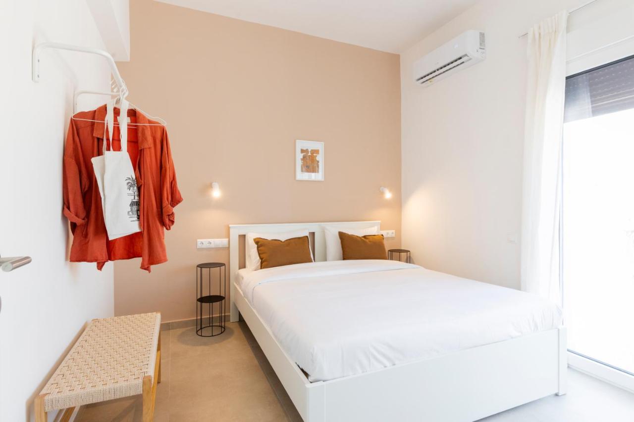 Livinn Acropolis View LV - 3