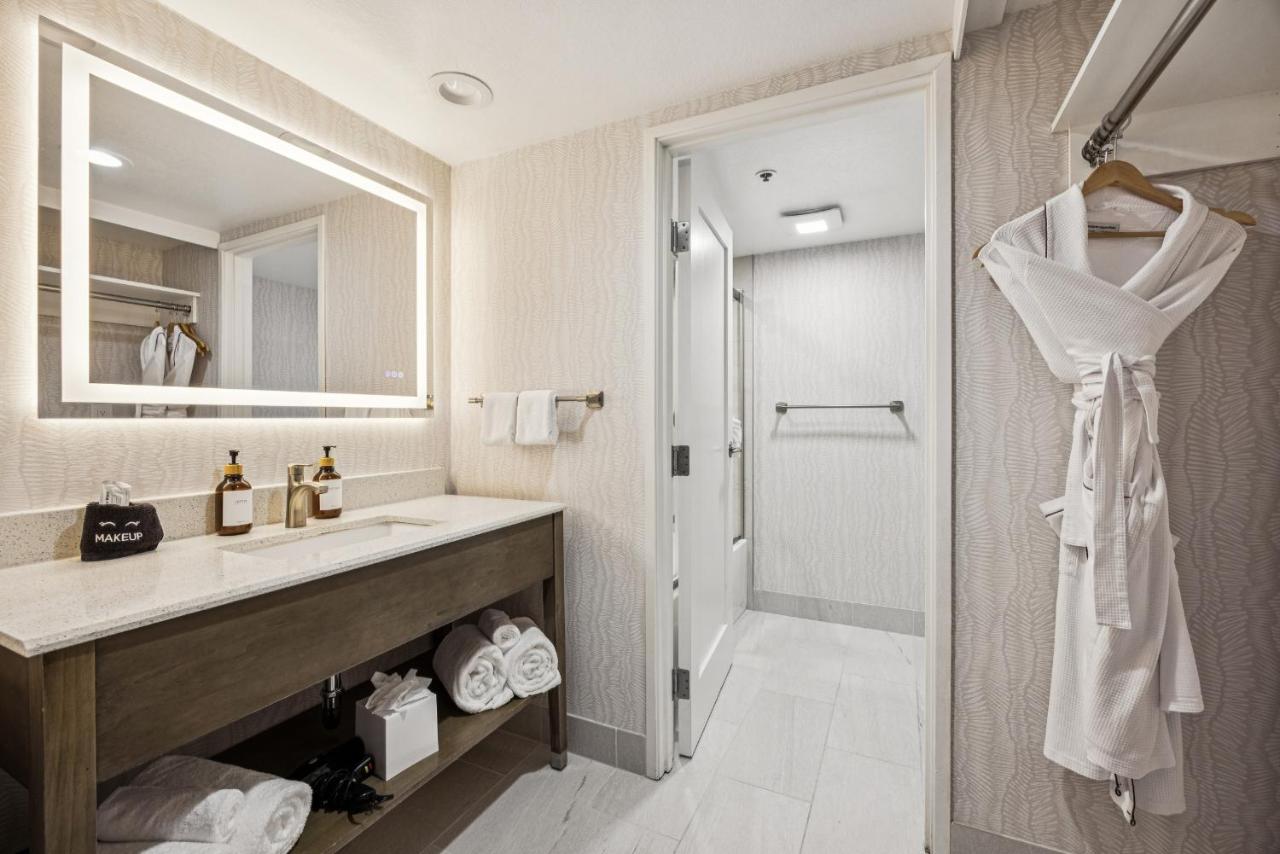 456 Embarcadero Inn & Suites — photo 24