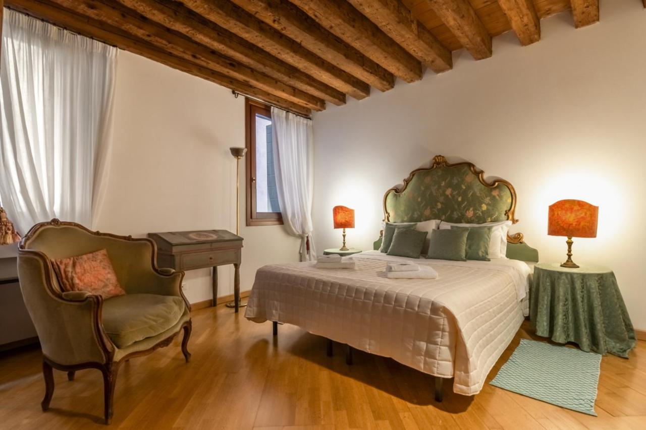 Fenice Charme Canal View