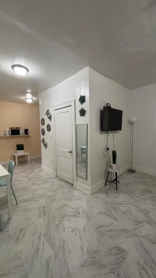 The Studio 6 Little Havana Walk to Marlins Stadium - 5