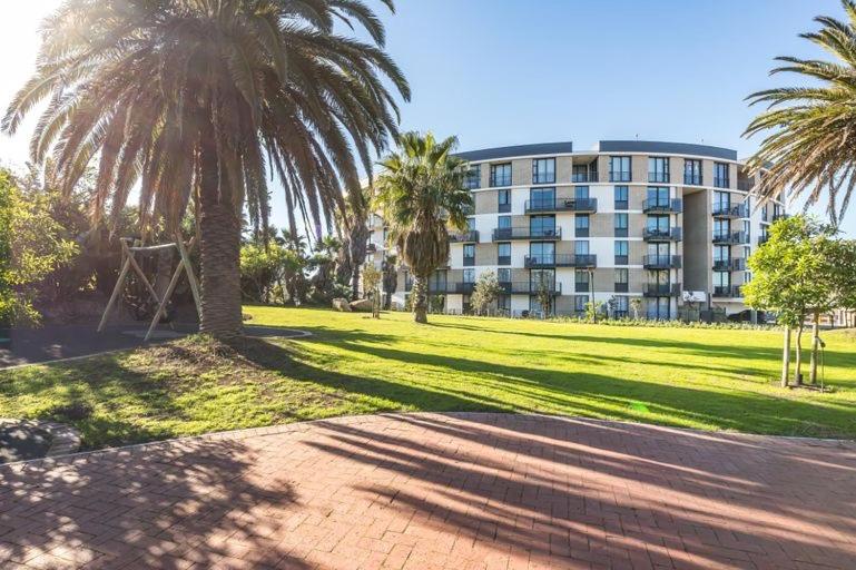 On Park - Century City Lux Studio Apartment - 5